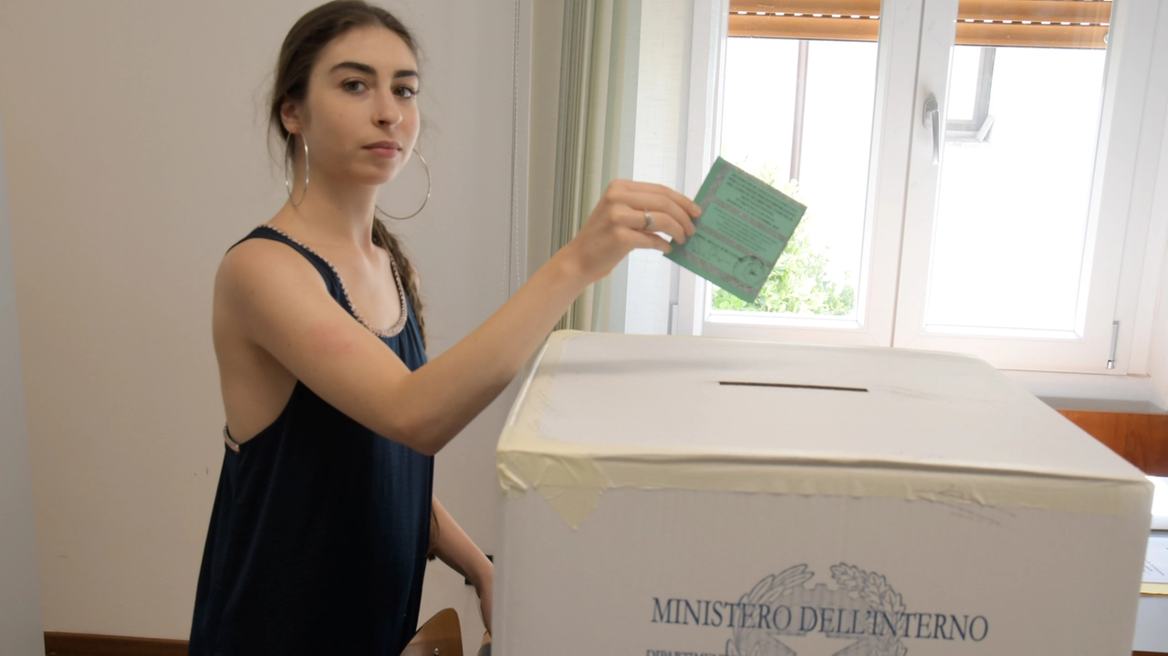 Una residente nei due comuni al voto