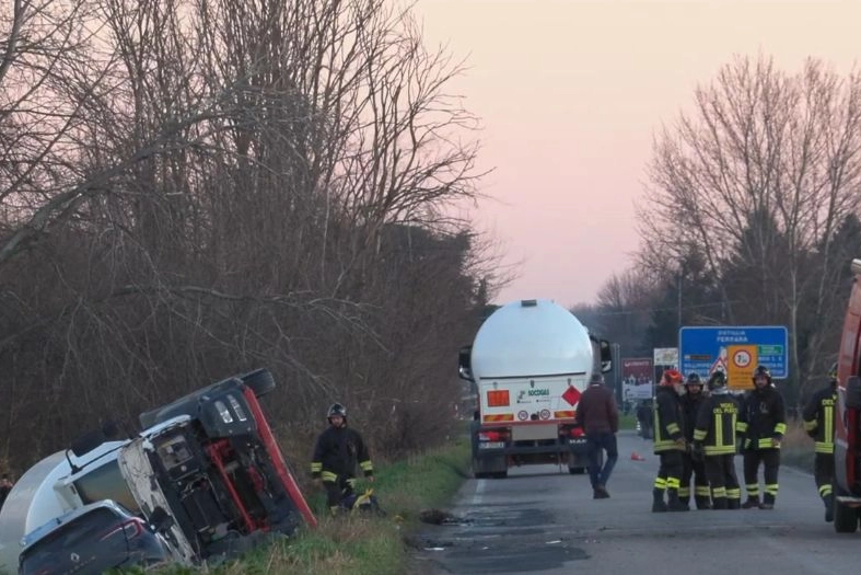 L'incidente a Roncoferraro nel Mantovano (Frame video LocalTeam)