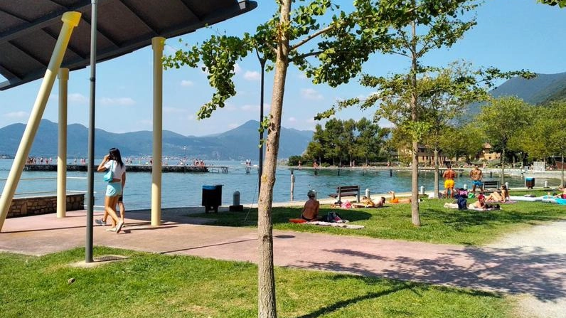 Per i 22mila metri quadri del lido il Comune ipotizza di affidare l’area a un privato
