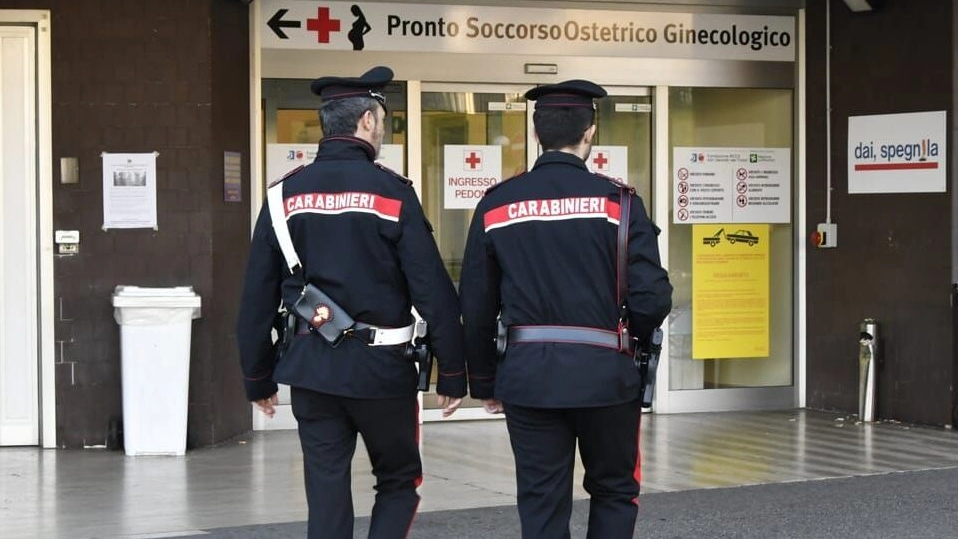 Dopo l’escalation di aggressioni la direzione dell’ospedale ha deciso di aumentare il presidio della vigilanza e il sistema di videosorveglianza Dopo l’escalation di aggressioni la direzione dell’ospedale ha deciso di aumentare il presidio della vigilanza e il sistema di videosorveglianza