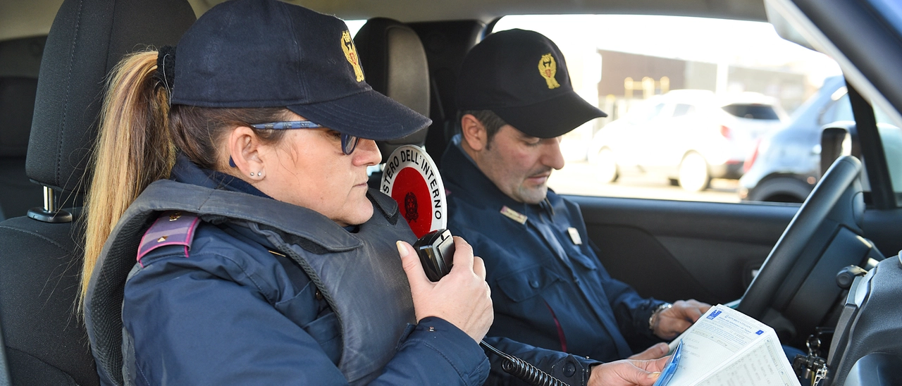 Accoltellamento nella mensa per i poveri: denunciato l’aggressore con il berretto rosso