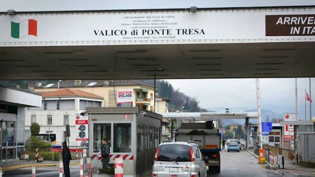 Le novità introdotte dalla Finanziaria sono state accolte con timore dai comuni di frontiera che chiedono tramite il loro presidente Massimo Mastromarino (nella foto) che la scelta sia rivista Le novità introdotte dalla Finanziaria sono state accolte con timore dai comuni di frontiera che chiedono tramite il loro presidente Massimo Mastromarino (nella foto) che la scelta sia rivista