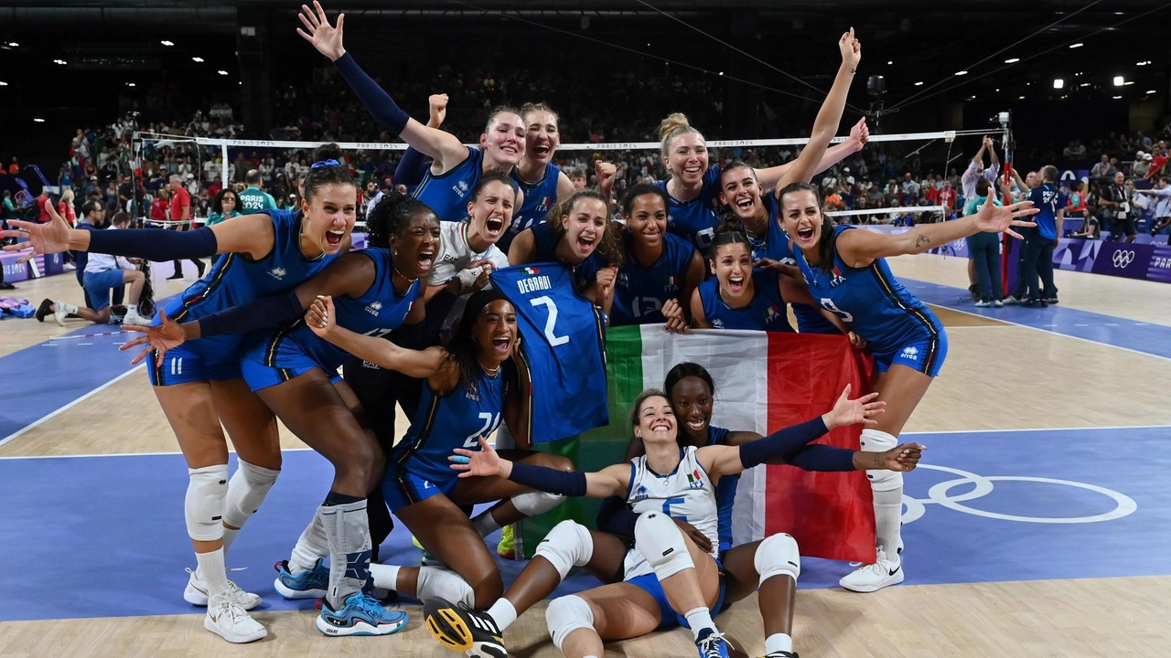 L’Italvolley femminile ha vinto l’oro olimpico per la prima volta nella sua storia L’Italvolley femminile ha vinto l’oro olimpico per la prima volta nella sua storia