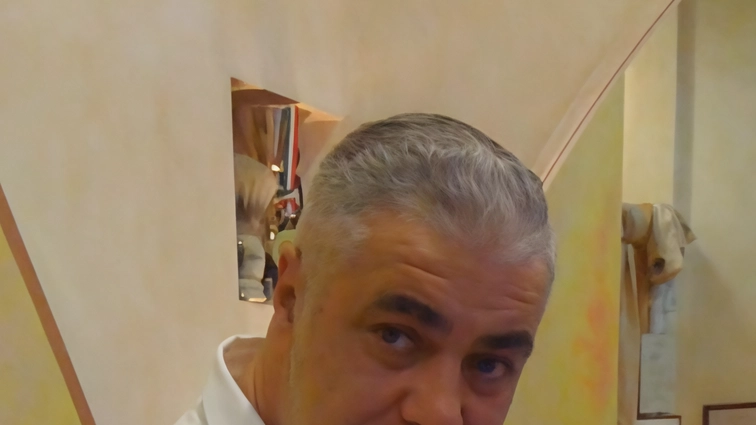 Giuseppe Occhipinti, per tutti “Pino Spazzola“, propone la maratona d’acconciatura domani e domenica Giuseppe Occhipinti, per tutti “Pino Spazzola“, propone la maratona d’acconciatura domani e domenica
