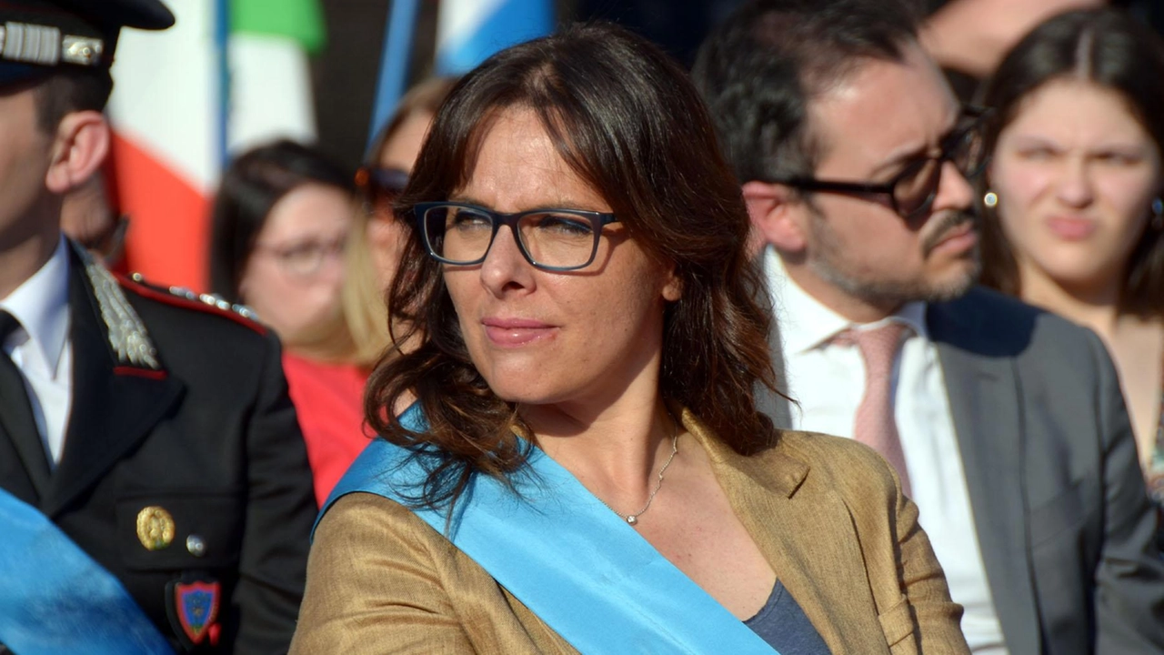 La presidente della Provincia di Lecco Alessandra Hofmann soddisfatta de risultati di Sua La presidente della Provincia di Lecco Alessandra Hofmann soddisfatta de risultati di Sua