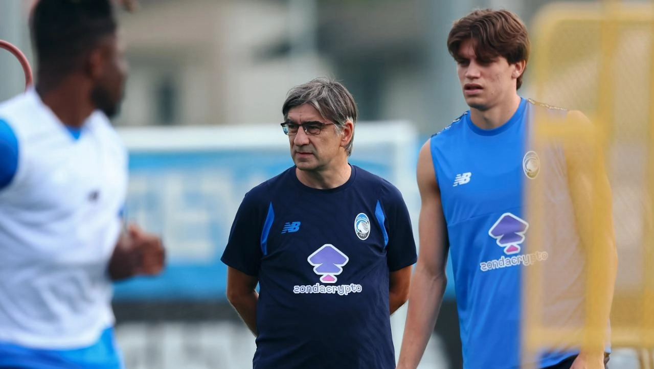 Ivan Juric durante il suo primo allenamento a Zingonia Ivan Juric durante il suo primo allenamento a Zingonia