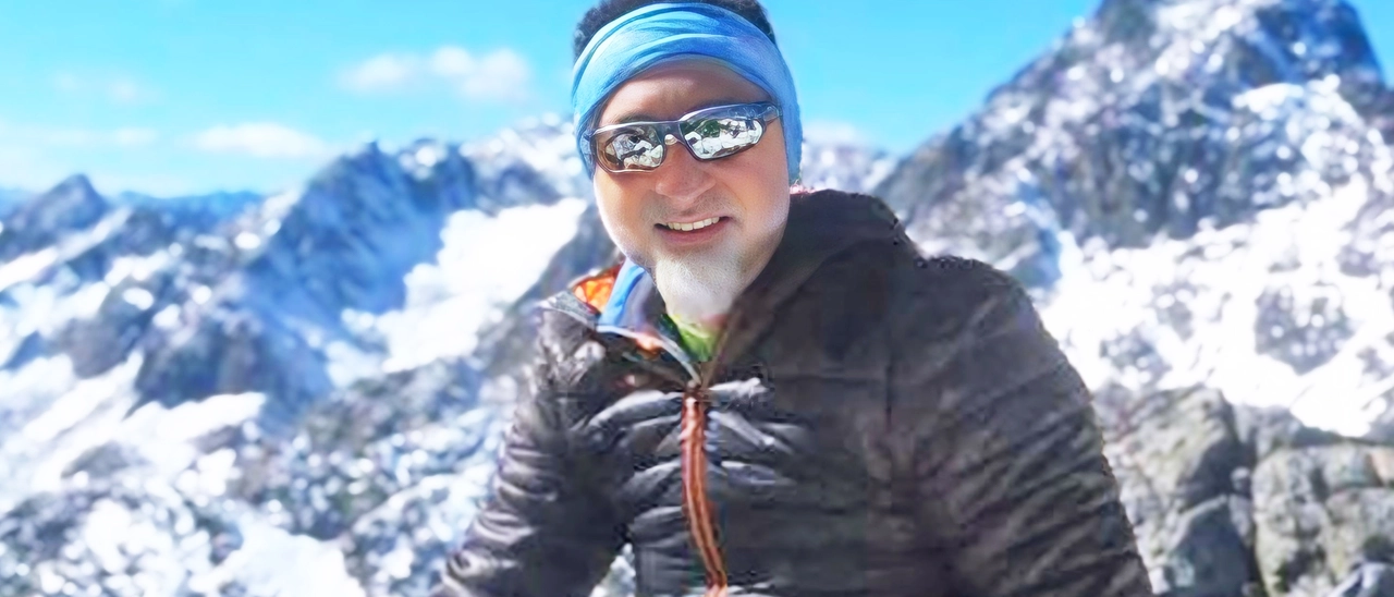 Chi è Fabio Medici, l’alpinista morto sul Monte Bianco davanti all’amico: travolto da ghiaccio e neve