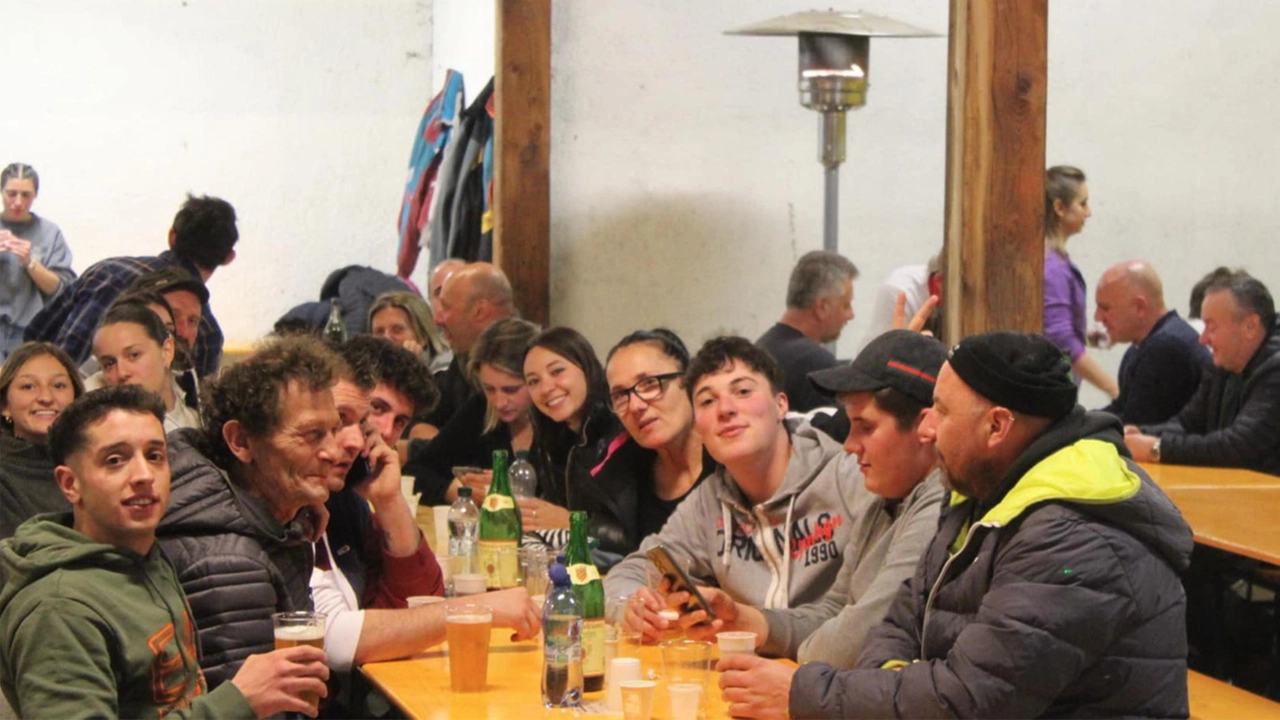 Festa dello Spazzacamino. La tradizione a Le Prese con sciatt, giochi e musica Festa dello Spazzacamino. La tradizione a Le Prese con sciatt, giochi e musica