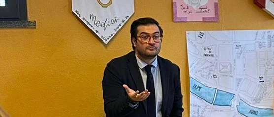 Studenti e famiglie scrivono al ministro: “Non trasferite il prof Michele Fiore. Competente ed entusiasta, chiediamo che resti qui”