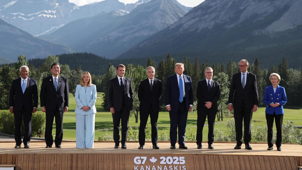 I leader del G7 chiedono la tregua a Gaza e dichiarano che l'Iran non avrà mai l'arma nucleare. Israele ha il diritto di difendersi. I leader del G7 chiedono la tregua a Gaza e dichiarano che l'Iran non avrà mai l'arma nucleare. Israele ha il diritto di difendersi.