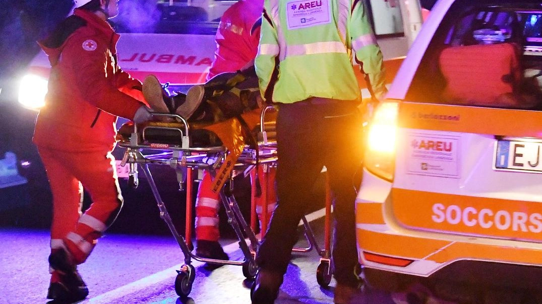 Il giovane viaggiava sull’utilitaria condotta dalla madre di un’amica Il giovane viaggiava sull’utilitaria condotta dalla madre di un’amica