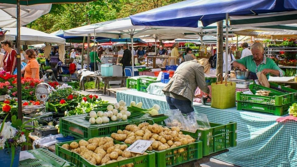 Chilometro zero, rapporto qualità prezzo, salute e natura. Via al Mercato contadino di Comunità del cibo Martesana, quattro appuntamenti al... Chilometro zero, rapporto qualità prezzo, salute e natura. Via al Mercato contadino di Comunità del cibo Martesana, quattro appuntamenti al...