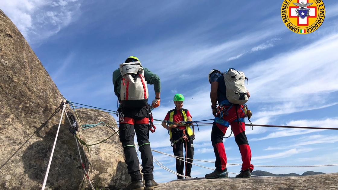 valmasino precipita per 200 metri muore alpinista milanese di 38 anni