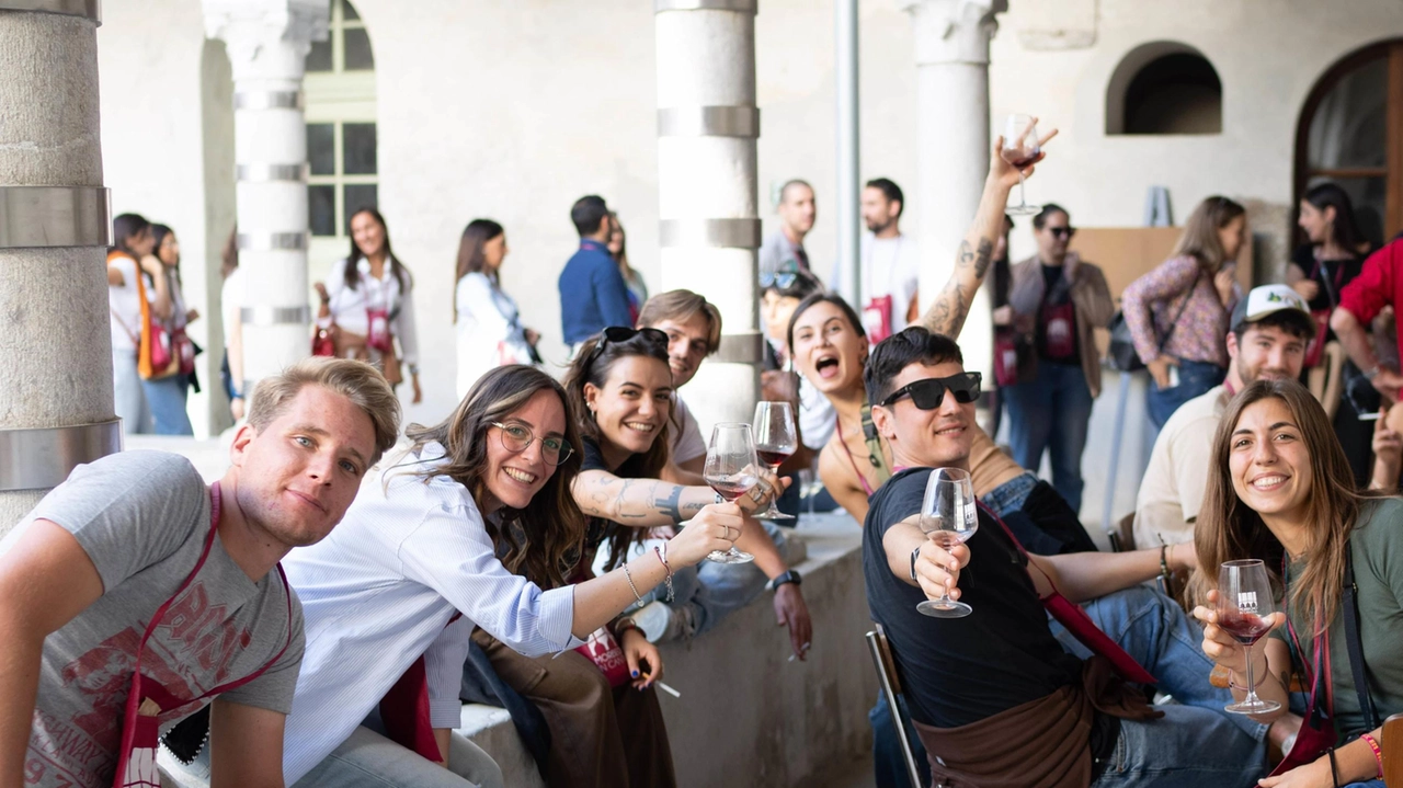 Il chiostro di Sant’Antonio è stato utilizzato anche per eventi enogastronomici Adesso morbegnesi e turisti potranno ammirare tutte le novità dopo i cantieri Il chiostro di Sant’Antonio è stato utilizzato anche per eventi enogastronomici Adesso morbegnesi e turisti potranno ammirare tutte le novità dopo i cantieri