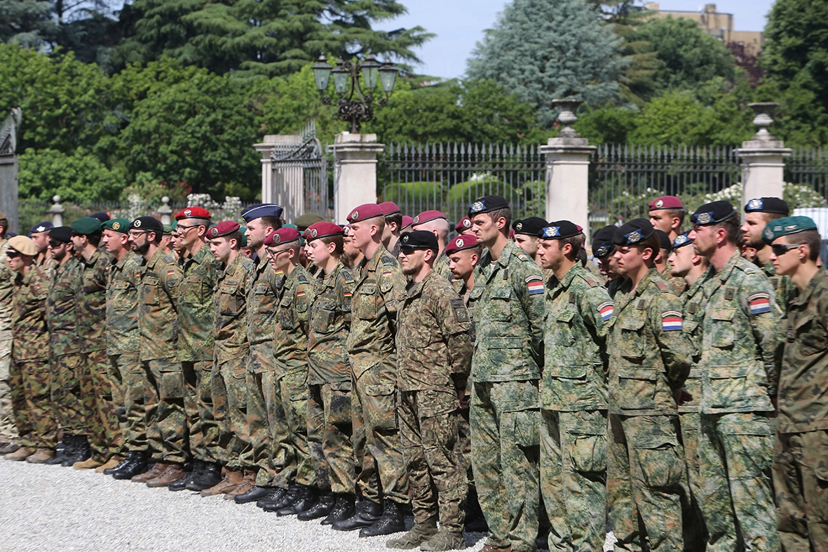 guzzi monza Italian raid commando