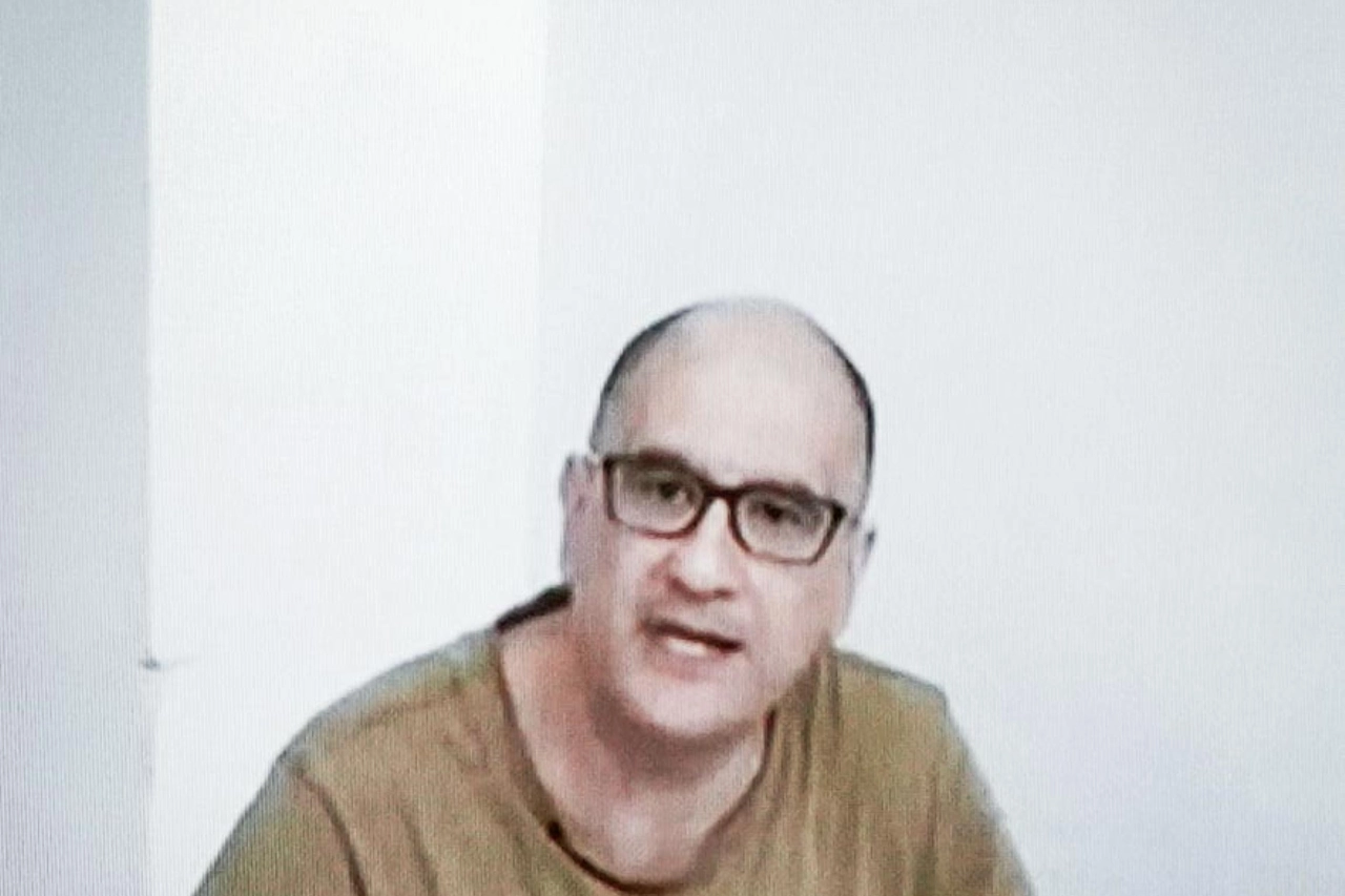 Alfredo Cospito è sottoposto al "41 bis", il cosiddetto carcere duro, dal maggio del 2022 e si trova attualmente in carcere a Opera