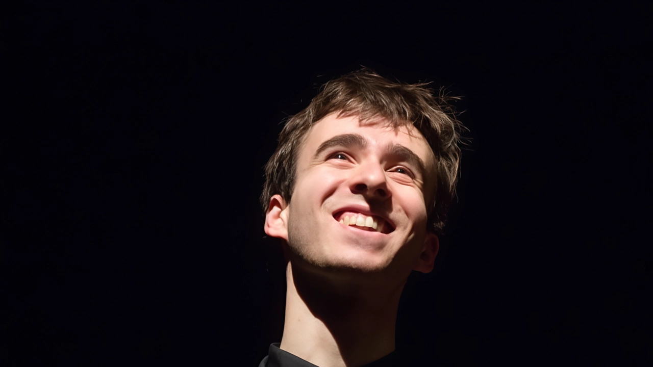 Il pluripremiato pianista Scipione Sangiovanni protagonista del recital in programma a Vedano al Lambro Il pluripremiato pianista Scipione Sangiovanni protagonista del recital in programma a Vedano al Lambro