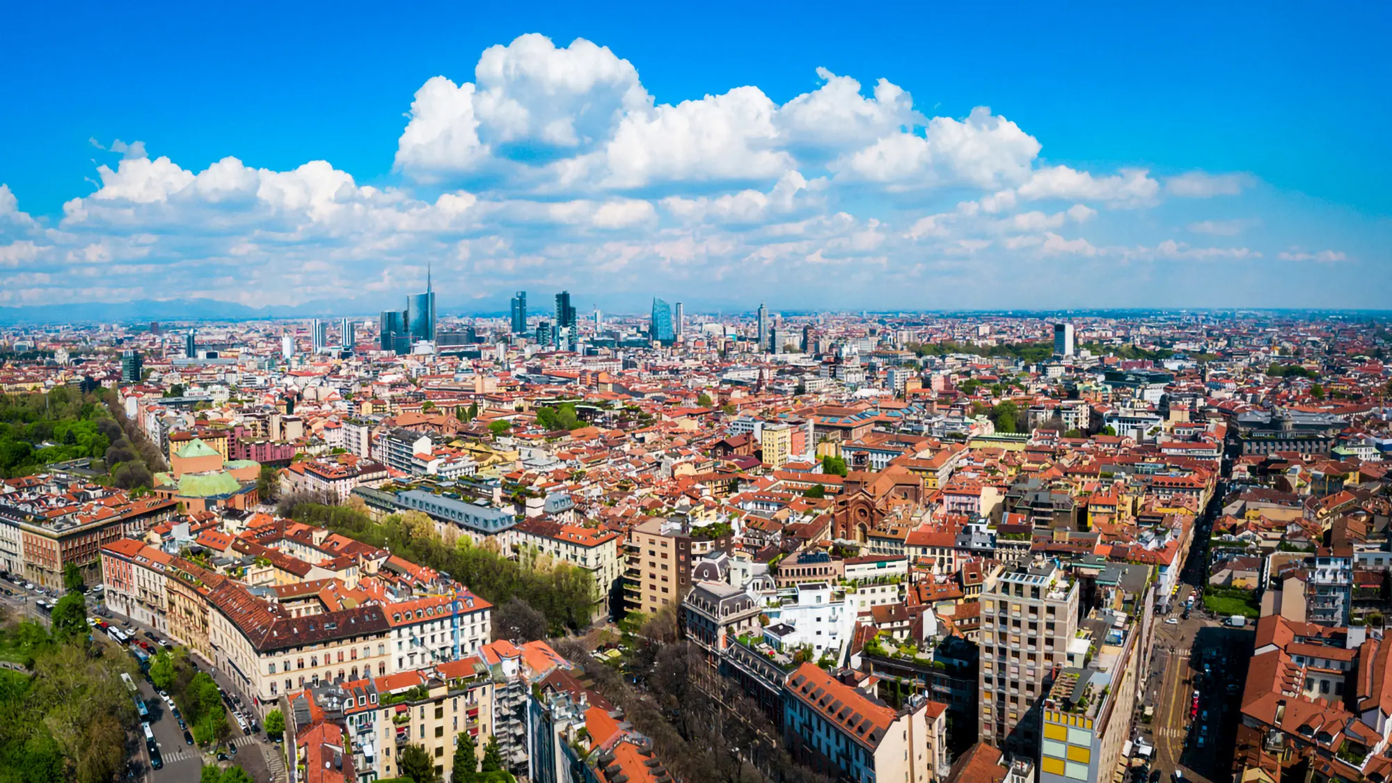 conviene ristrutturare casa a milano nel 2025 quanto aumenta il valore dell8217immobile zona per zona