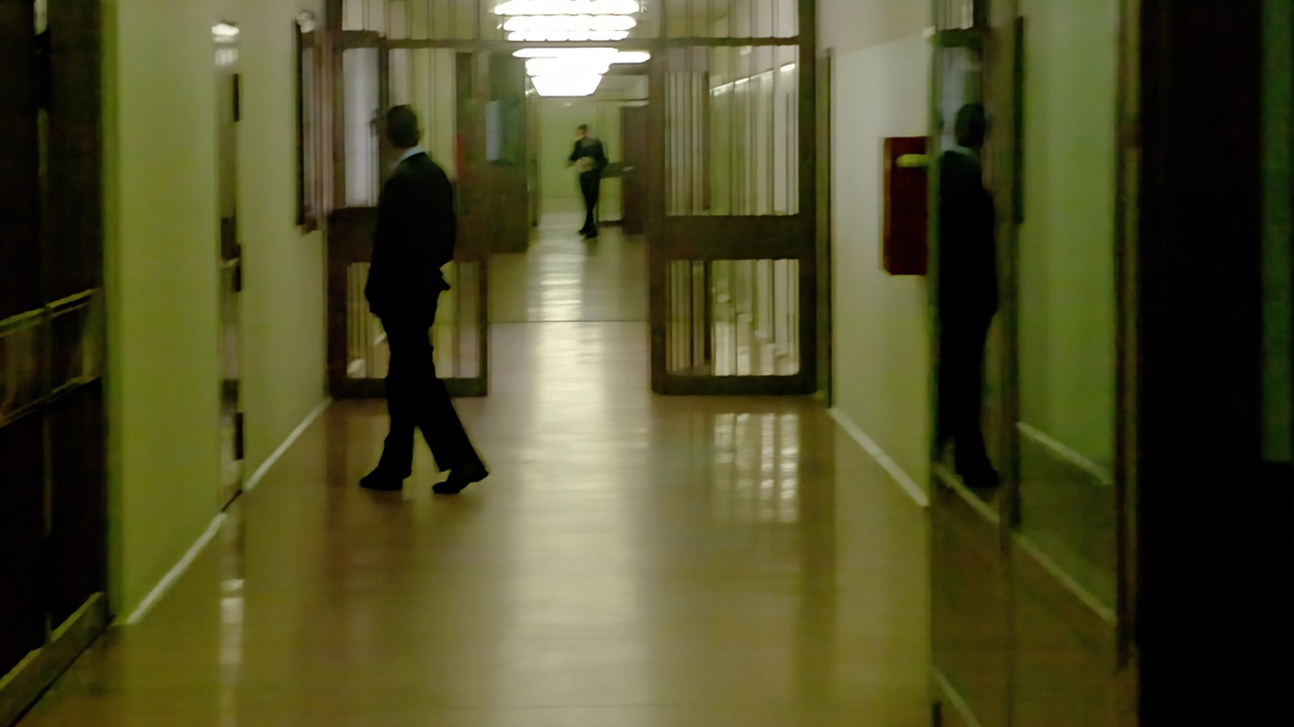 Il detenuto romeno aveva denunciato le violenze agli agenti di polizia penitenziaria Il detenuto romeno aveva denunciato le violenze agli agenti di polizia penitenziaria