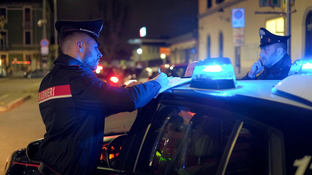 Quarto Oggiaro, il litigio stradale e il raid punitivo armato: biglie di vetro sparate contro i rivali