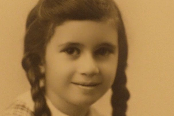 Bruna in un'immagine d'epoca da bambina