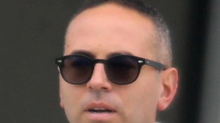 Sanzione pesante per Michele Criscitiello, direttore di SportItalia, per comportamento scorretto durante una partita di Serie D. Polemiche e promesse di battaglia. Sanzione pesante per Michele Criscitiello, direttore di SportItalia, per comportamento scorretto durante una partita di Serie D. Polemiche e promesse di battaglia.