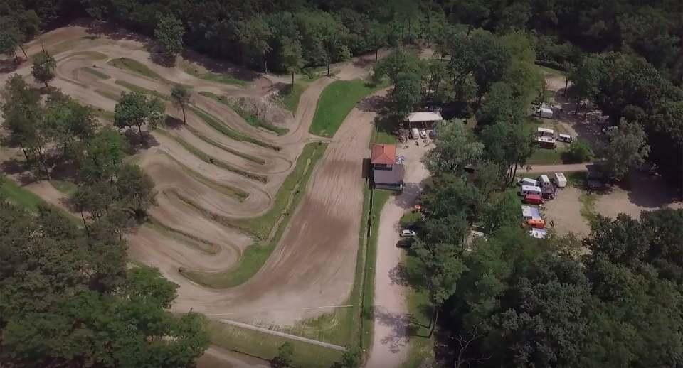 Incidente in moto al crossodromo di Crotta d’Adda: grave ragazza di 29 anni Incidente in moto al crossodromo di Crotta d’Adda: grave ragazza di 29 anni