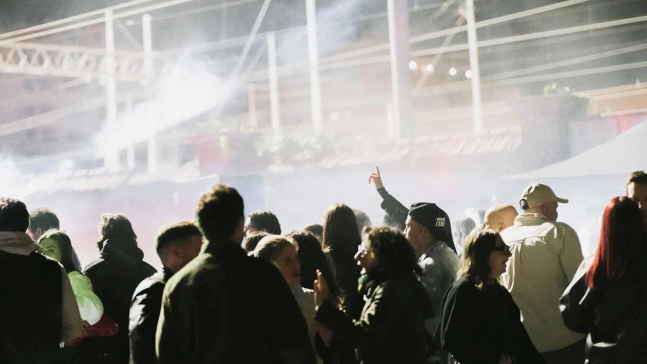 Musica elettronica, giovani, luci e creatività: l’area dismessa dell’ex Isotta Fraschini si prepara a trasformarsi in un palcoscenico urbano con... Musica elettronica, giovani, luci e creatività: l’area dismessa dell’ex Isotta Fraschini si prepara a trasformarsi in un palcoscenico urbano con...