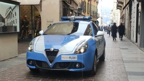 La Polizia ha arrestato due ragazzi egiziani per la rapina ai danni di un 18enne La Polizia ha arrestato due ragazzi egiziani per la rapina ai danni di un 18enne
