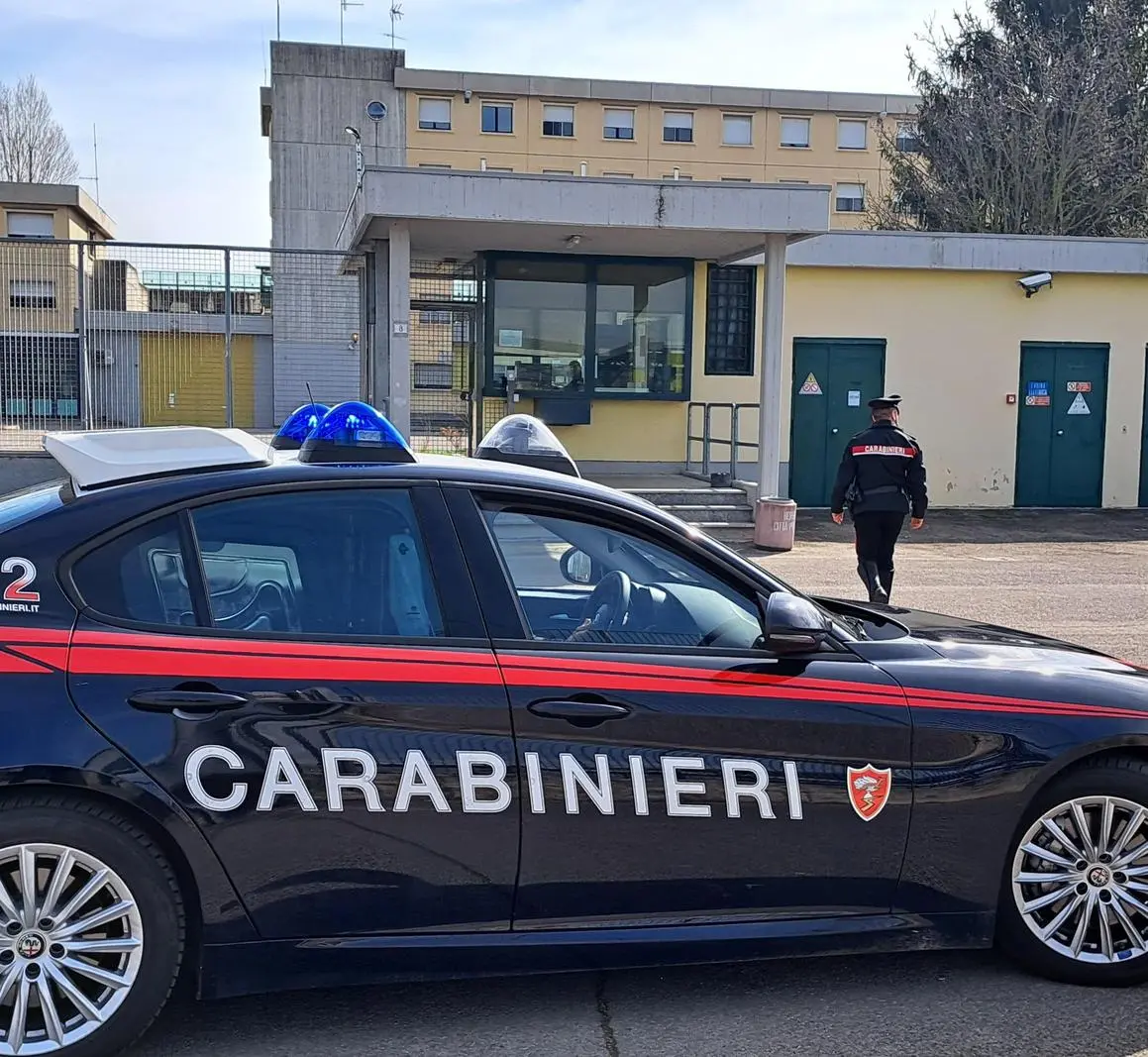 “Ci hai rubato il parcheggio”, madre e figlia picchiano un’anziana: denunciate