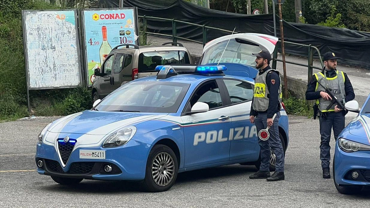 Irregolare in Italia, è ritenuto molto pericoloso come ha dimostrato durante le aggressioni. Fermato e accompagnato al Cpr di Gradisca d’Isonzo, verrà poi rimpatriato. Irregolare in Italia, è ritenuto molto pericoloso come ha dimostrato durante le aggressioni. Fermato e accompagnato al Cpr di Gradisca d’Isonzo, verrà poi rimpatriato.