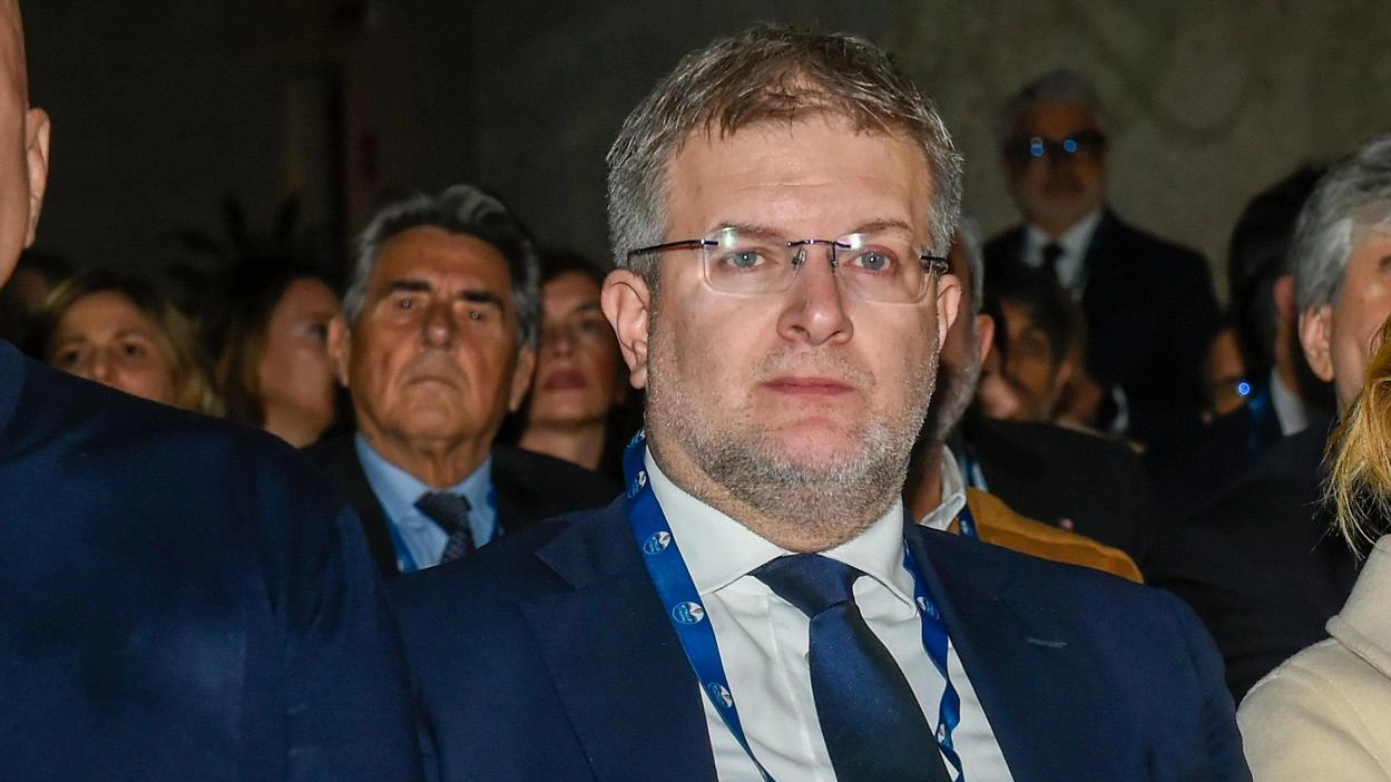 A Fratelli d’Italia non bastano le dimissioni dell’assessore comunale alla Casa, Guido Bardelli, in seguito alle misure cautelari e alle... A Fratelli d’Italia non bastano le dimissioni dell’assessore comunale alla Casa, Guido Bardelli, in seguito alle misure cautelari e alle...