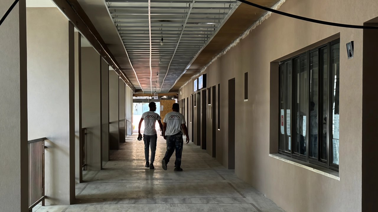 Senzatetto trovano rifugio spesso sotto i portici o nelle cantine dei palazzi Ne deriva anche un problema. di sicurezza per i residenti che si lamentano Senzatetto trovano rifugio spesso sotto i portici o nelle cantine dei palazzi Ne deriva anche un problema. di sicurezza per i residenti che si lamentano