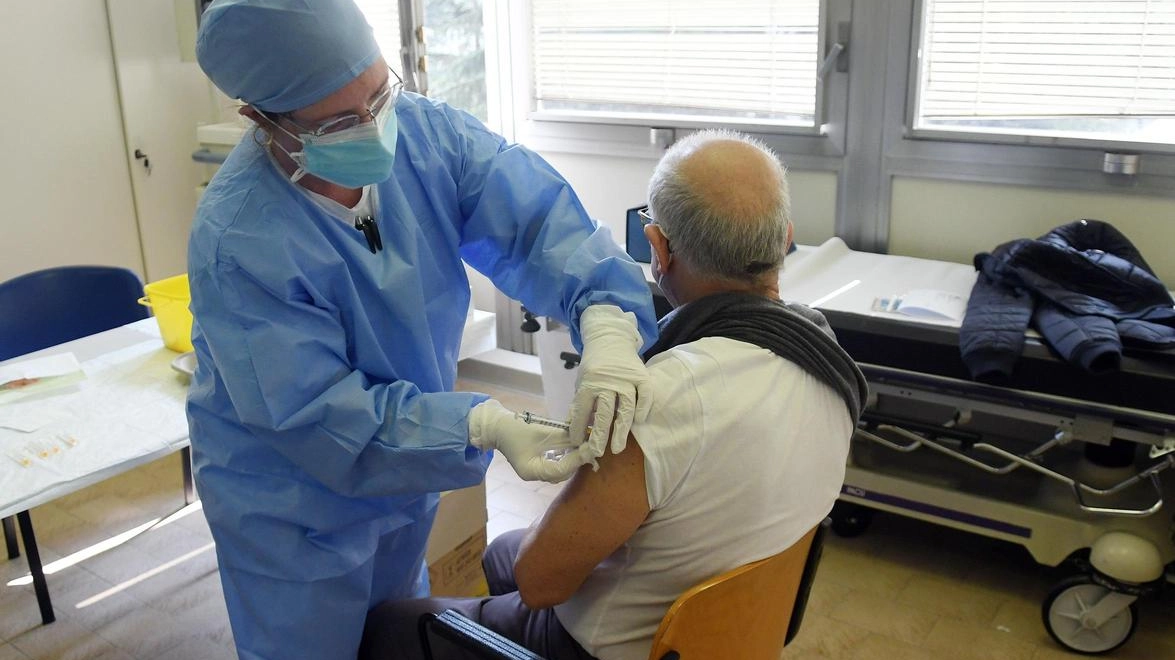 Malgrado la canicola di questi giorni nel Sud-Est non si sono registrati colpi di calore ma solo qualche caso di disidratazione Malgrado la canicola di questi giorni nel Sud-Est non si sono registrati colpi di calore ma solo qualche caso di disidratazione