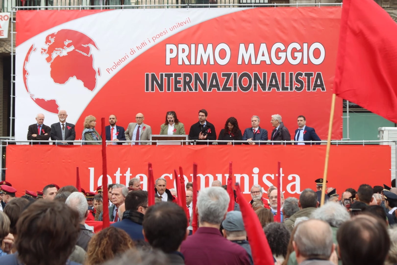 Il paco del comizio in piazza della Scala