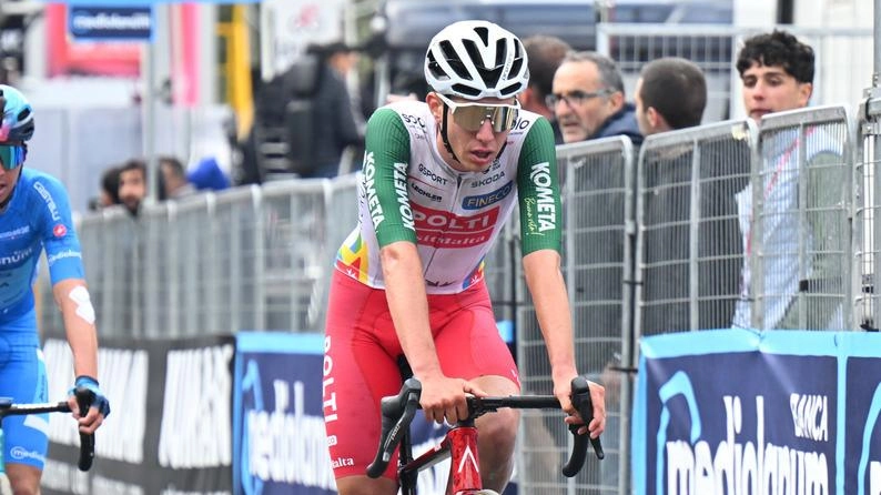 Il talento del Team Polti VisitMalta si gioca tutte le carte nella terza settimana di montagne "Finora stagione come da aspettative, non sono lontano dai migliori e sto ancora bene". Il talento del Team Polti VisitMalta si gioca tutte le carte nella terza settimana di montagne "Finora stagione come da aspettative, non sono lontano dai migliori e sto ancora bene".