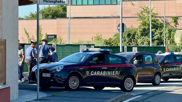 Il giallo della sparatoria a Lacchiarella. Trentenne ferito da un’arma e abbandonato davanti all’Humanitas di Rozzano: il business dello spaccio e il regolamento di conti