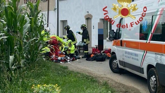 Infortunio sul lavoro: operaio investito da una ruspa a Castrezzato, l'uomo non ce l'ha fatta Infortunio sul lavoro: operaio investito da una ruspa a Castrezzato, l'uomo non ce l'ha fatta