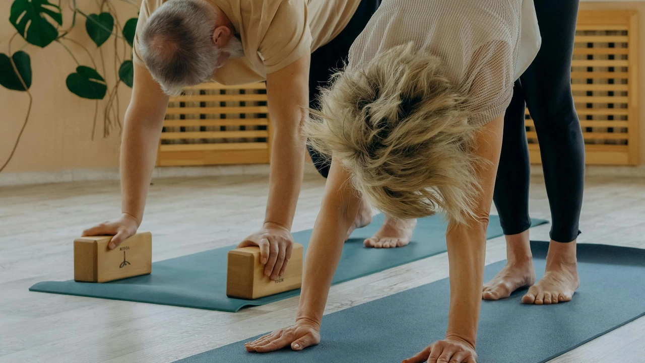 Tra gli incentivi «etico/salutari» immaginati dall’Ats Pavia c’è la categoria «Attività fisica- benessere» che include lezioni di yoga Tra gli incentivi «etico/salutari» immaginati dall’Ats Pavia c’è la categoria «Attività fisica- benessere» che include lezioni di yoga
