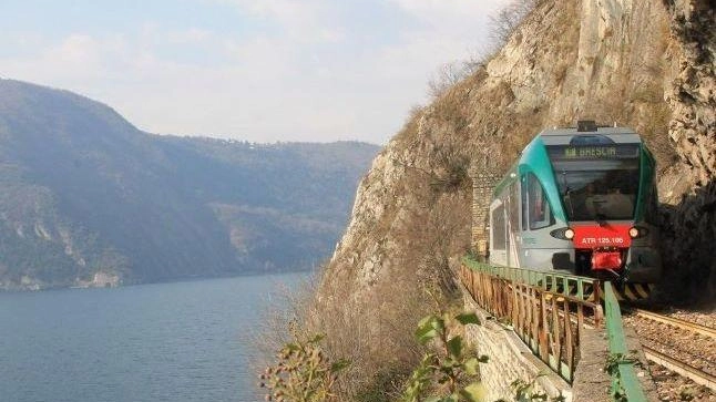 Si tornerà a viaggiare dalle 5.30 di martedì sulla tratta Brescia-Marone lunedì 8 settembre sarà raggiungibile anche Edolo Si tornerà a viaggiare dalle 5.30 di martedì sulla tratta Brescia-Marone lunedì 8 settembre sarà raggiungibile anche Edolo