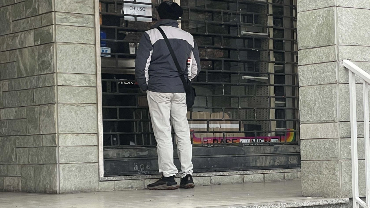 Commercio locale sempre più in crisi. Dopo l’annuncio di fine novembre per la chiusura del Centro Carni, ora si deve... Commercio locale sempre più in crisi. Dopo l’annuncio di fine novembre per la chiusura del Centro Carni, ora si deve...