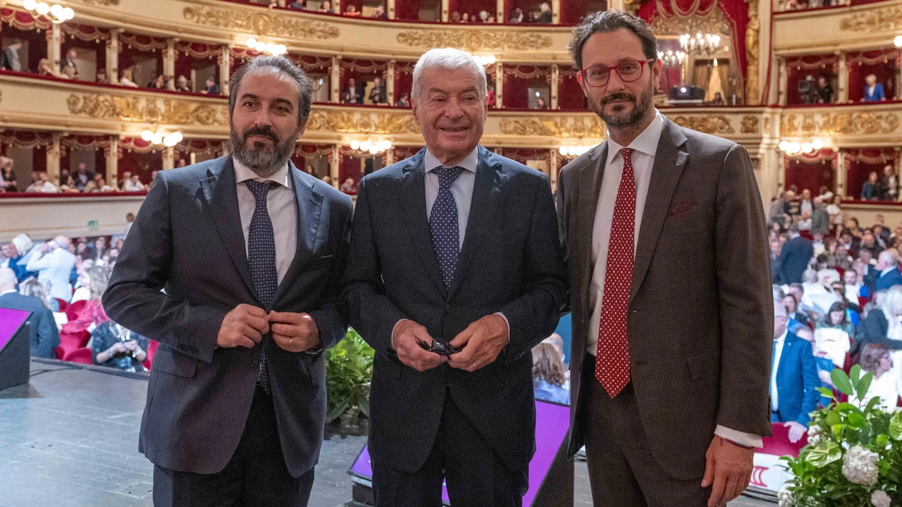 Francesco Billari (Bocconi), Carlo Sangalli (Confcommercio) e Alvise Biffi (Assolombarda) Francesco Billari (Bocconi), Carlo Sangalli (Confcommercio) e Alvise Biffi (Assolombarda)