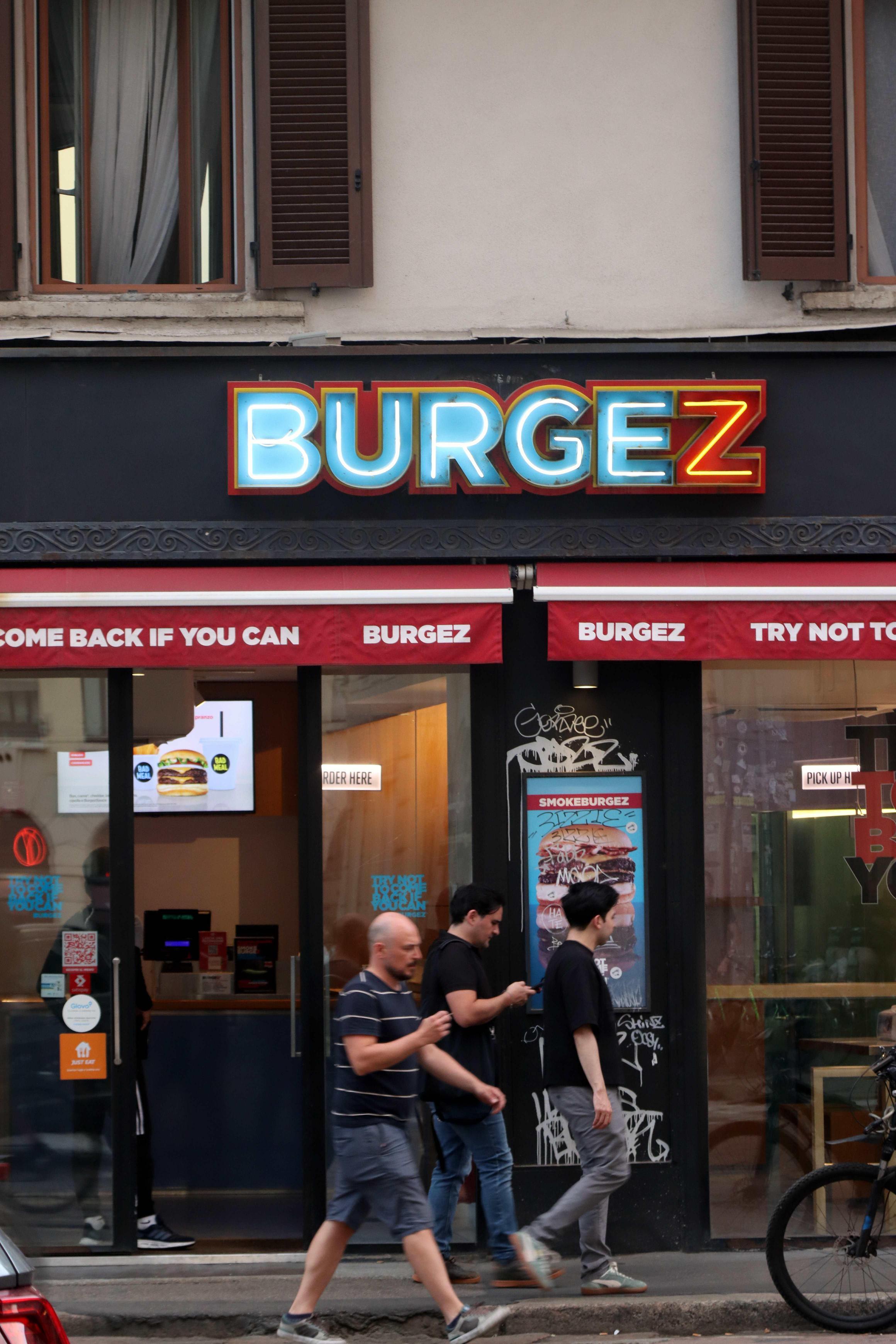la lunga crisi dei fast food dal lancio expo ai debiti burgez va in liquidazione