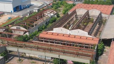 Cerro Maggiore, la Giunta ha approvato un piano per riqualificare la vecchia area industriale. Il sito diventerà un grande polo terziario-commerciale con nuovi servizi e opportunità lavorative. Cerro Maggiore, la Giunta ha approvato un piano per riqualificare la vecchia area industriale. Il sito diventerà un grande polo terziario-commerciale con nuovi servizi e opportunità lavorative.