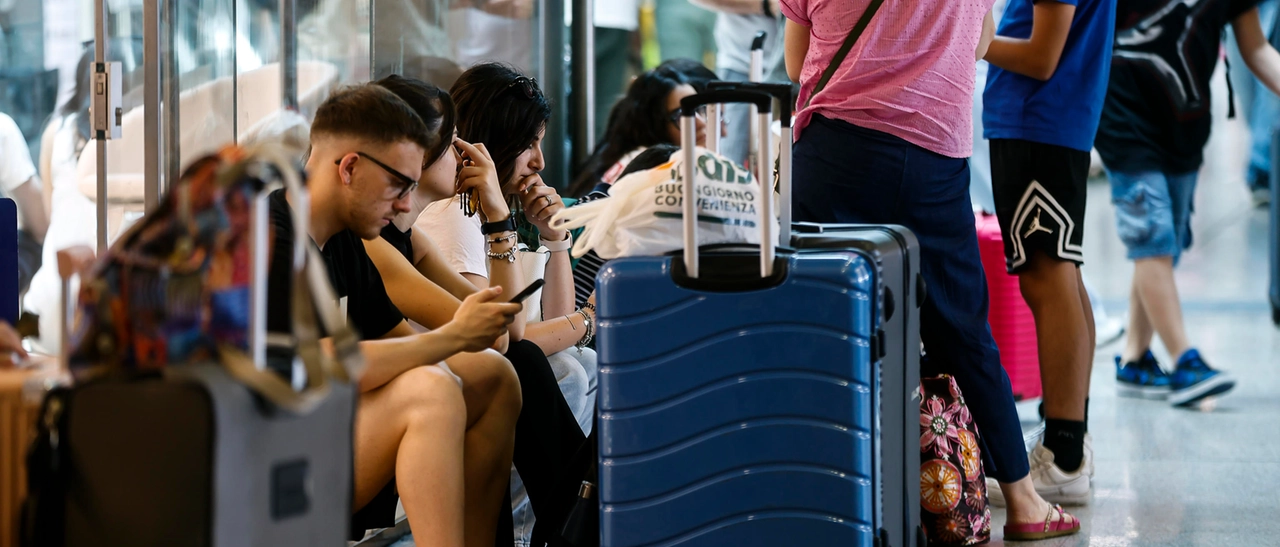 Sciopero treni del 7-8 luglio 2025, si fermano Trenitalia e Trenord: tutte le informazioni