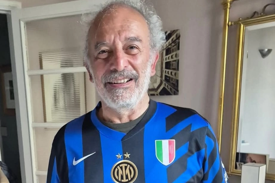 Gad Lerner domenica su Facebook ha indossato la maglia nerazzurra e ha riaffermato la sua fede e il suo affetto per l'Inter