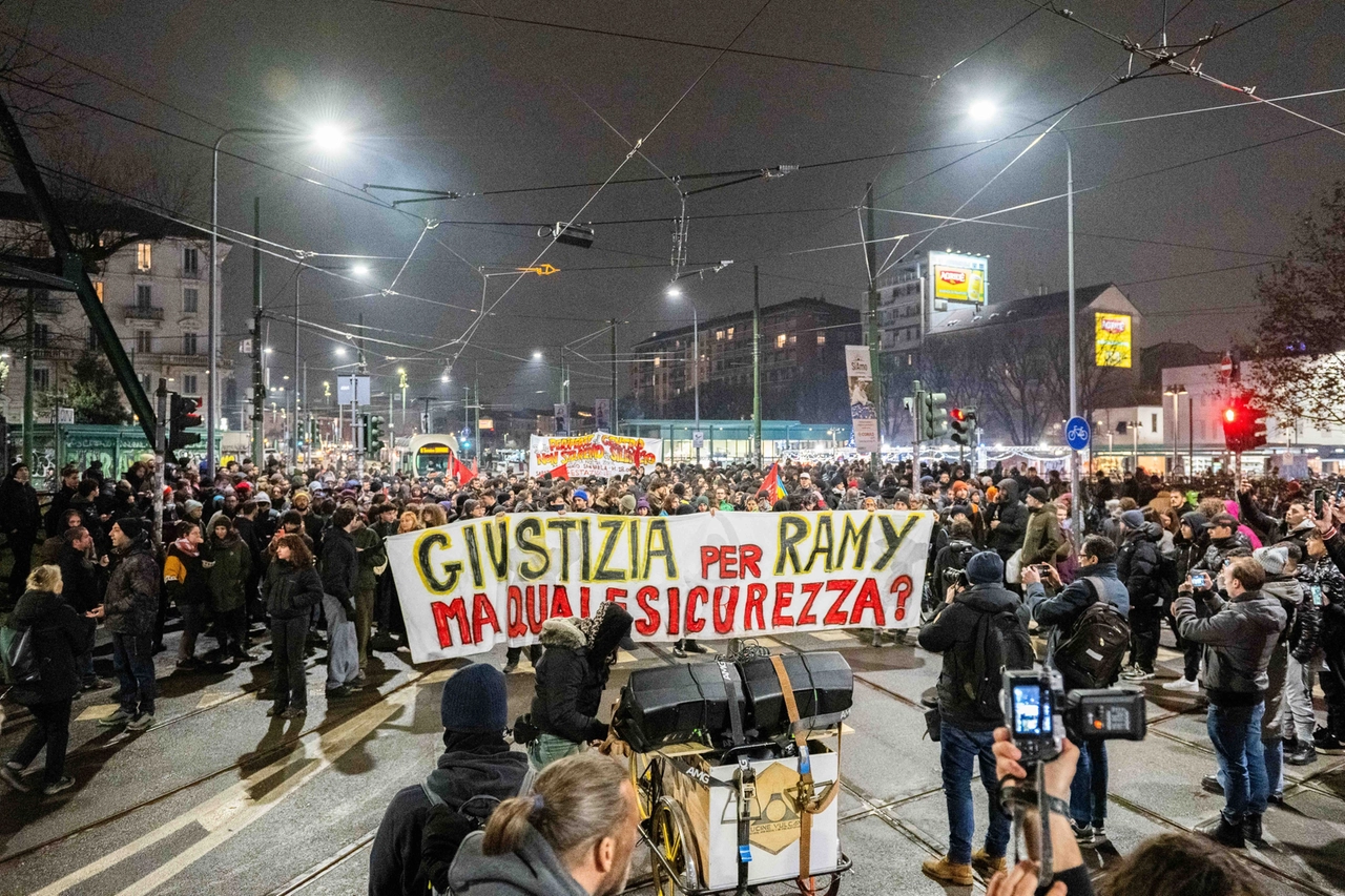 Uno dei cortei organizzati per ricordare Ramy Elgaml