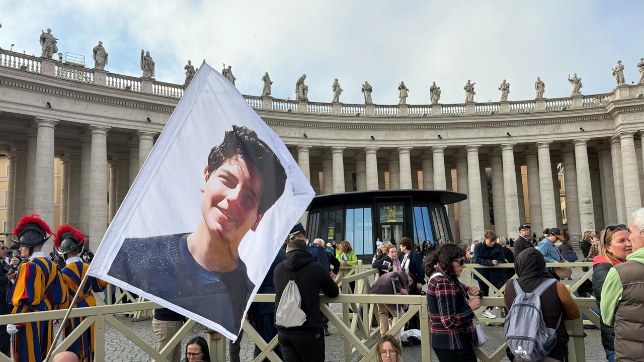 Carlo Acutis in una delle immagini scattate e conservate dai genitori Il nuovo santo ambrosiano è morto a quindici anni Carlo Acutis in una delle immagini scattate e conservate dai genitori Il nuovo santo ambrosiano è morto a quindici anni