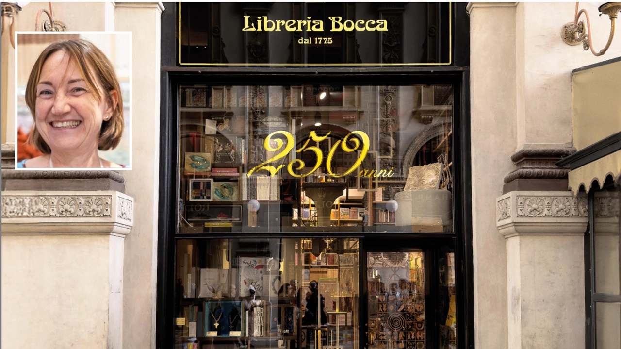 La libreria Bocca in Galleria Vittorio Emanuele e la titolare La libreria Bocca in Galleria Vittorio Emanuele e la titolare