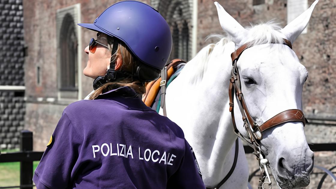 Arrivano i ghisa a cavallo: "Più controlli nei parchi" Arrivano i ghisa a cavallo: "Più controlli nei parchi"